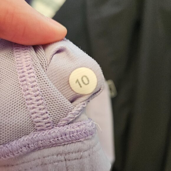 Lululemon Bra Size 10 Purple - Picture 3 of 3